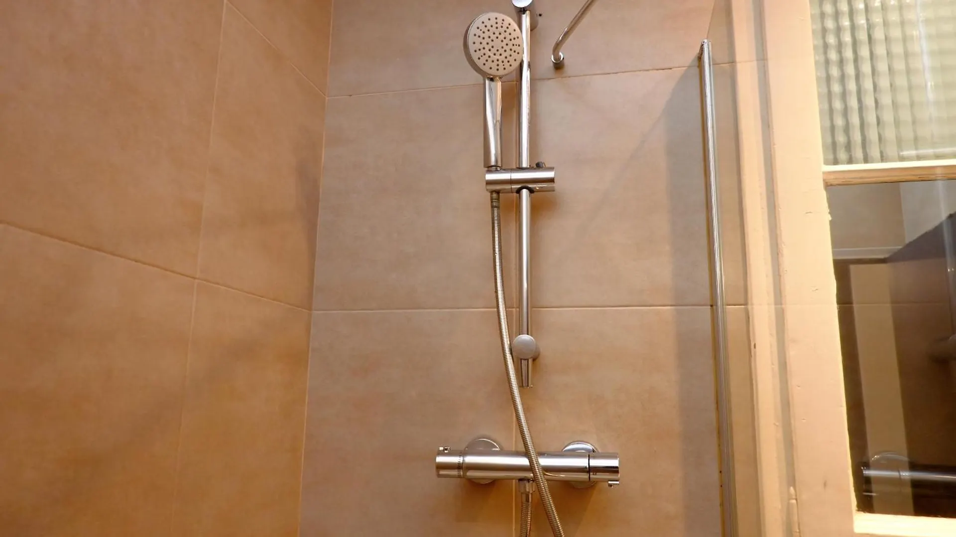 Apartment Homenfun Barcelona Sagrada Familia Marina Spain
